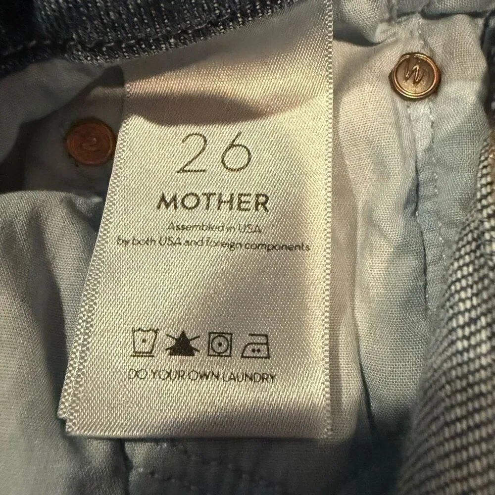 Mother High Waisted Looker Jeans in Clean Sweep Size 26